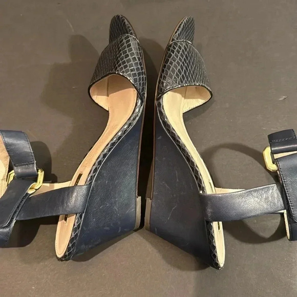 Louise et Cie Navy Blue Strappy Wedge Heel Sandals size 9 - Picture 7 of 11